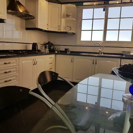 Charming And Cozy Bellevue House With A Sea View * Funchal (Madeira)