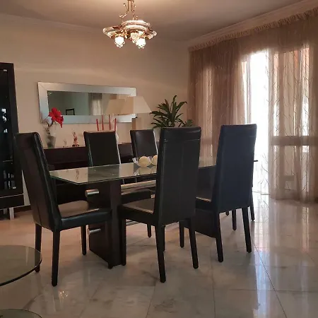 Charming And Cozy Bellevue House With A Sea View Holiday home Funchal (Madeira)